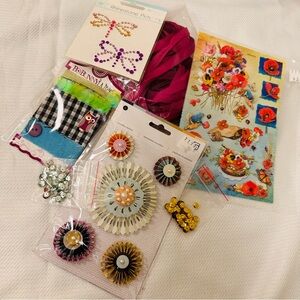 ⭐️ #3 Craft Embellishment Pack - Bright Floral Accents